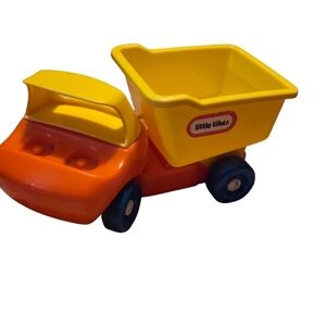 Vtg Little Tikes Toddle Dump Truck